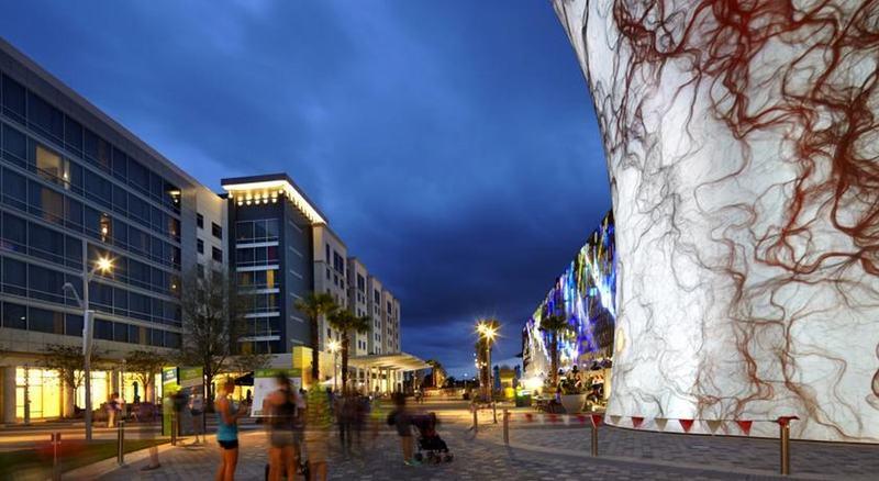 Hotel By Marriott Nona